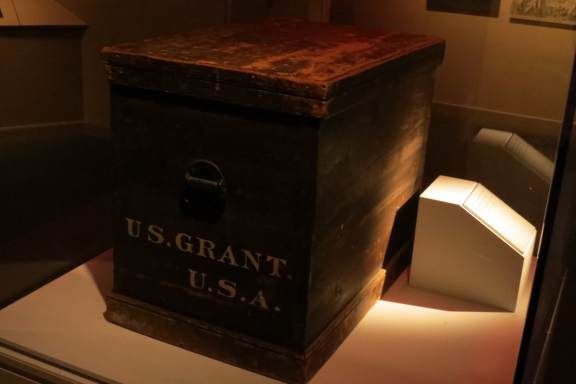Grant saddle box-1.jpg